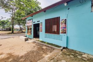 RedDoorz near Pantai Ujung Genteng 2