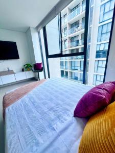 Modern loft with ocean views