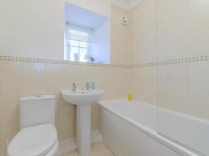 2 Bed in Newton-by-the-Sea 80485