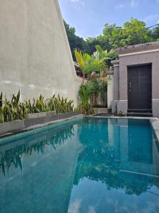 Villa Aura by Maheswara