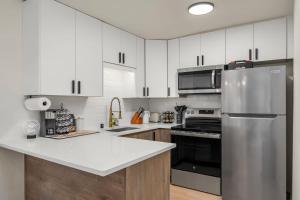 Brand New 2BR Queen Anne Condo Designers Taste
