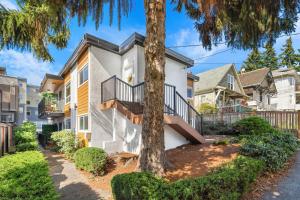 Brand New 2BR Queen Anne Condo Designers Taste