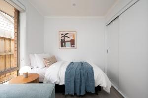 Westside Lake and Bay - Altona