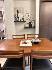 Near NAIA Newport Sarasota 1 BR Airport