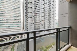 Free Parking at Gramercy with Big TV and Fast WiFi