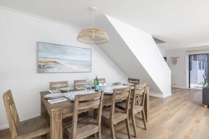 The Beach House on Little Beach