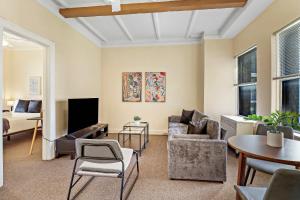 City Life Simplified & Furnished 1BR - SP 1110