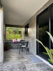 Green & Pink Garden Homes
