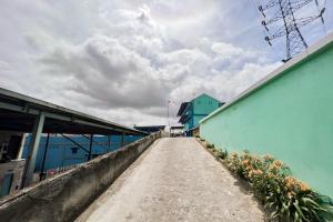 RedDoorz at Raya Hotel Berastagi