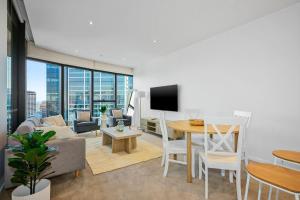 The Prima Skyline Elegance Suite