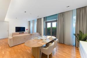 Bluewaters Residences 1BR Prime Sea and Ain View