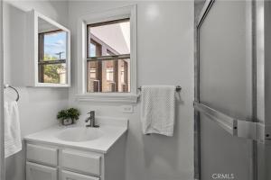 Fully Furnished 1-Bedroom