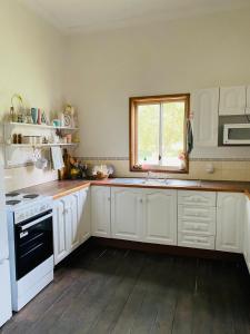 The Cottage next to Cambewarra Estate Winery