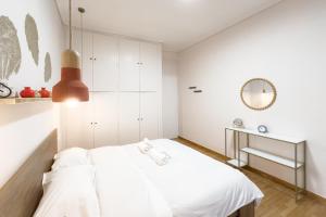 Radiant Apt near Lycabettus