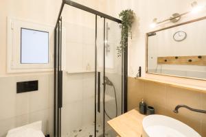 Radiant Apt near Lycabettus