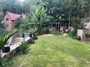David Crater Homestay