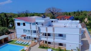 Charming chalet Diani