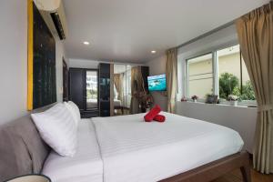 Modern 2BR Condo at Karon Butterfly Phuket
