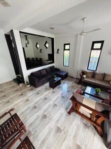 Solara Stay Dickwella