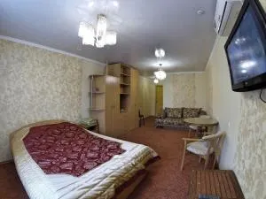 Hotel Katrin - Tyazhilov