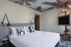 Double Room with Corcovado Mountain View