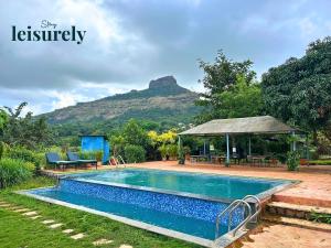 Stay Leisurely Glass & Clay Retreat, Pawna Lake