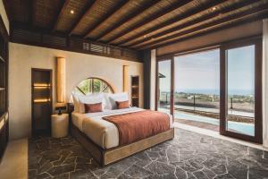 Ilona Family Room 2 BR Sea View With Private Pool ZN389