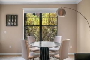 Modern 2BR Cozy Apartment in Irvine