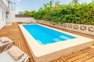 Beach Villa Ribot II by Sealand Villas