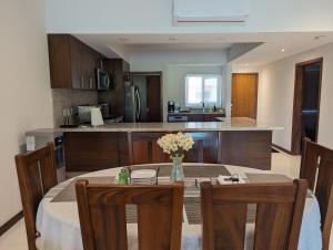 Casa Paraiso - Green Bay 3 - 214