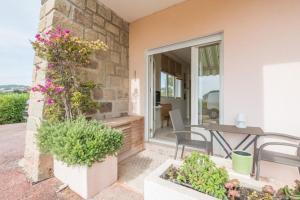 Cocoon with balcony - sea view