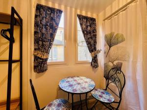 La Chambre du Chateau - Center of Carentan