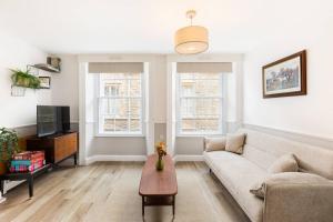 The Nook above the Bookshop - Pass the Keys