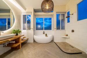 Villa 888 Tropical Heart - 1BR Pool Villa Seminyak