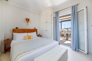 Athenian Sky Retreat Jacuzzi & Fresh Elegance