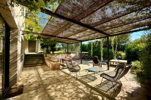 Former Post Office With Pool And Views Of Vercors