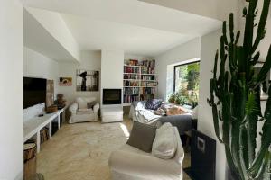 Former Post Office With Pool And Views Of Vercors