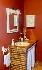 Retreat With Pond In Sierra De Aracena