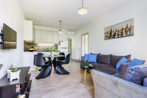 The Green Yard Apartment