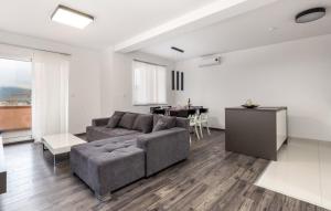 Luxury Villa Mer pool apartman 1 by Villas Guide