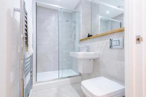 Stylish Leeds City Centre 2 bed with free parking