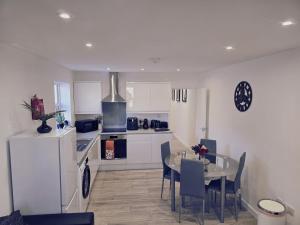 Cozy 1-Bed Apartment London