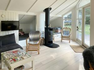 Sleek Home With Space For Play