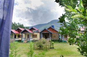 Nt Riverside Homestay