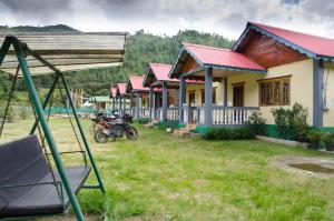 Nt Riverside Homestay