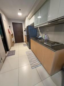 One Bedroom with Netflix at Uptown Residences, BGC, Taguig