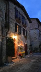 Romantic suite in the village of Castelleone, vicino Deruta, Assisi, Perugia, Montefalco