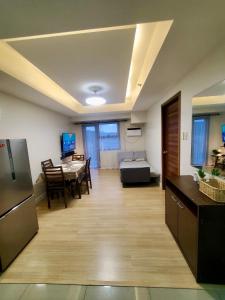 1bedroom suite 50th floor with balcony and bathtub at Horizons 101 tower 1