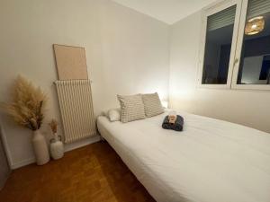 Le Bohème Roosevelt - T4 tram Eurexpo-OL Valley