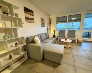 Le Bohème Roosevelt - T4 tram Eurexpo-OL Valley